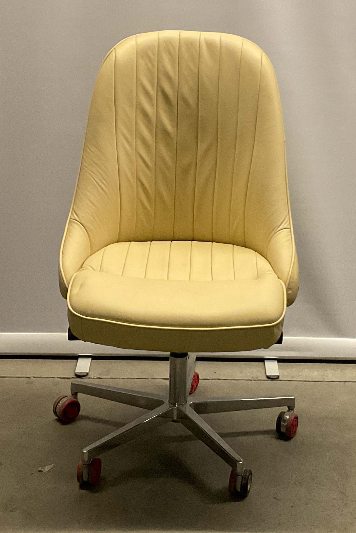 Wagner Classic Chair  chrom/beige #287