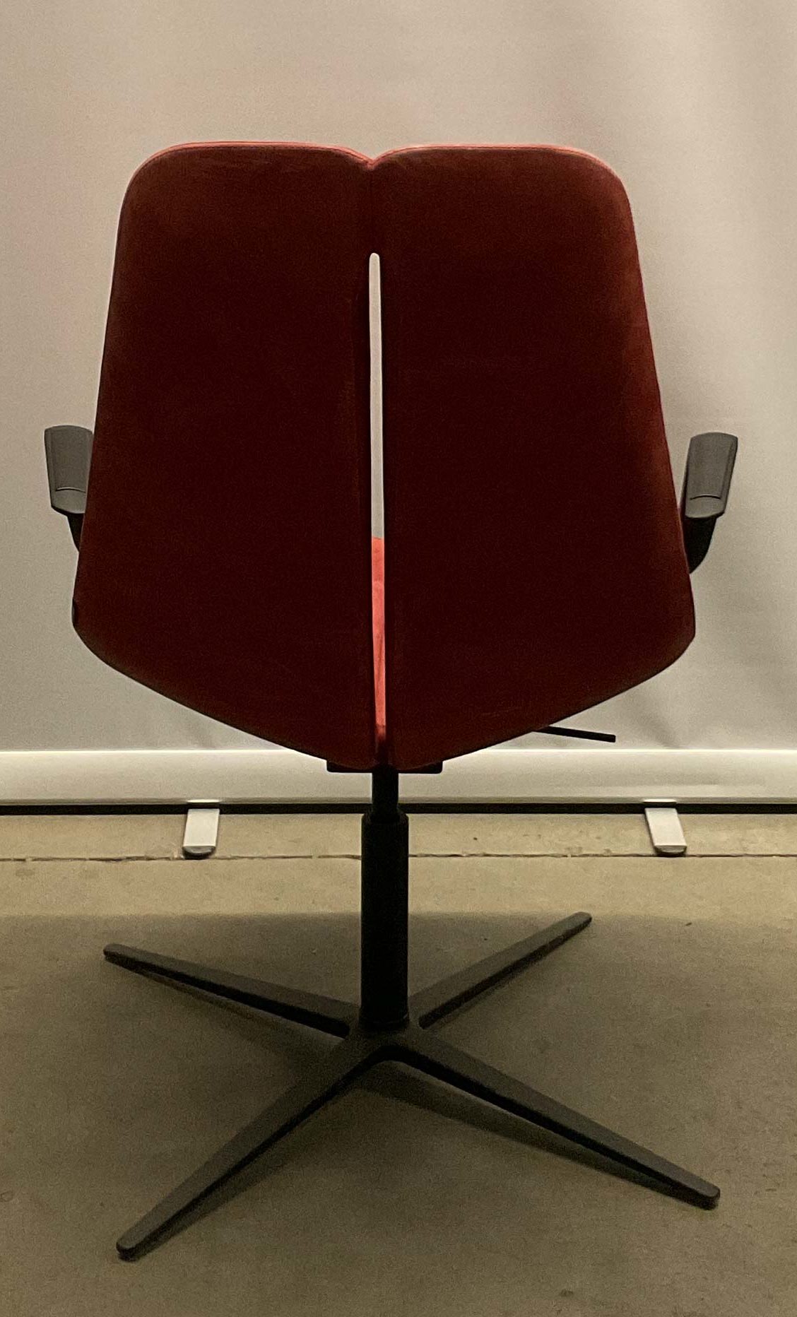 Wagner W-Lounge Chair schwarz/rot #318