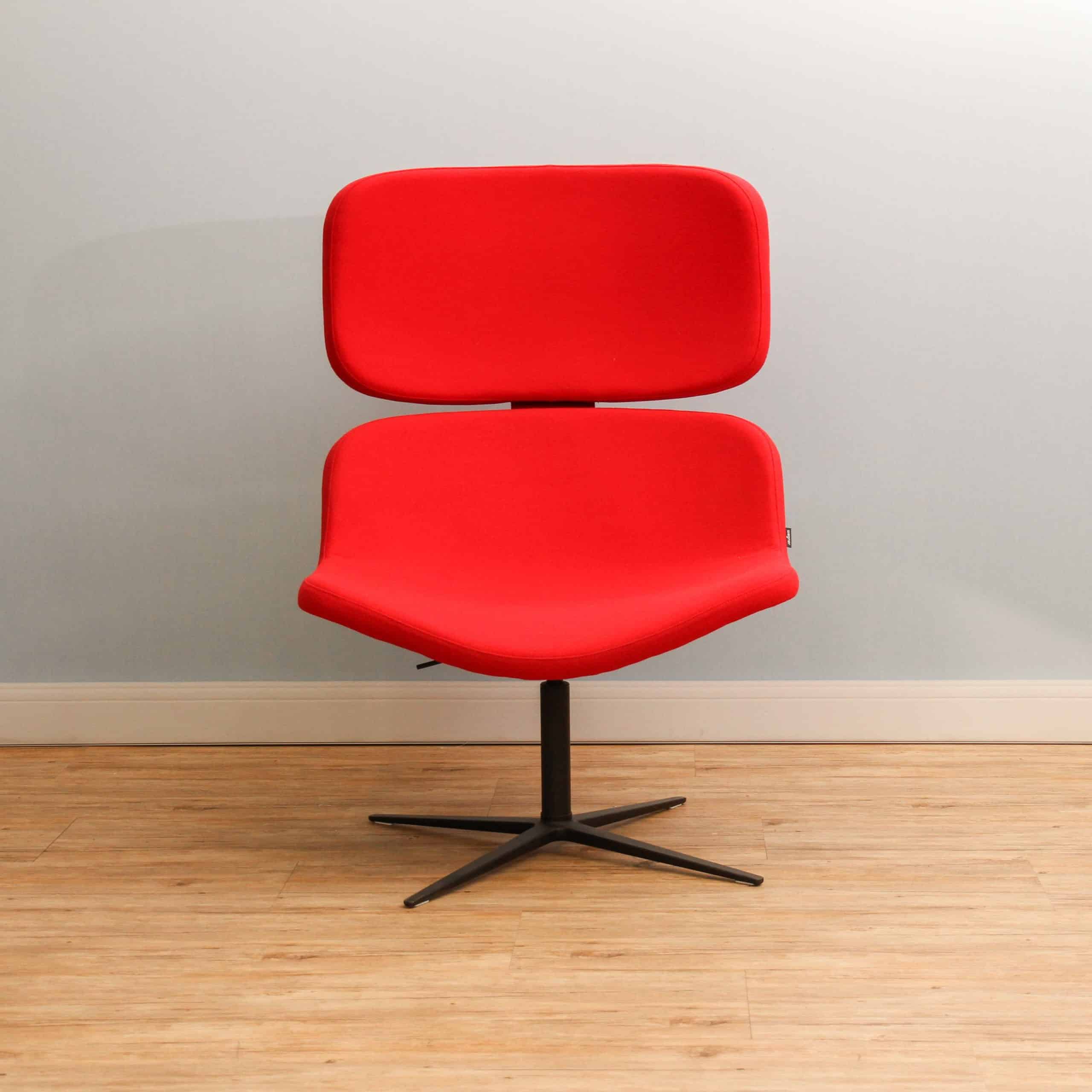 WAGNER - W-Lounge Chair 3 4-Fuss schwarz/Wolle rot online bestellen