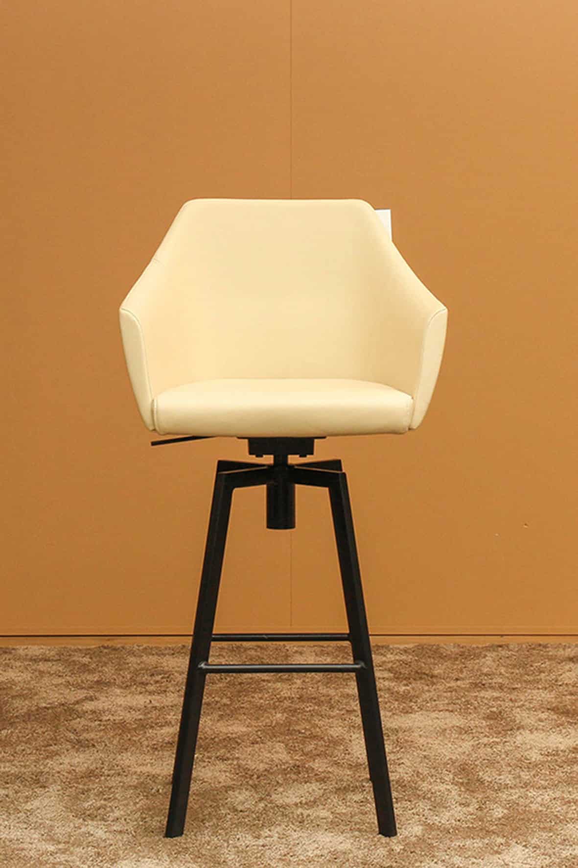 Wagner W-Cube 5 Stool High 4-Fuß schwarz/Leder beige online bestellen