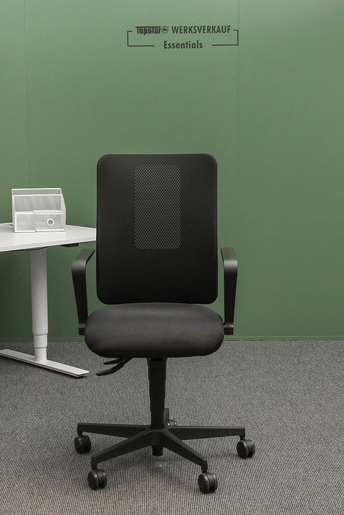 3-D Chair Office schwarz mit Armlehnen
