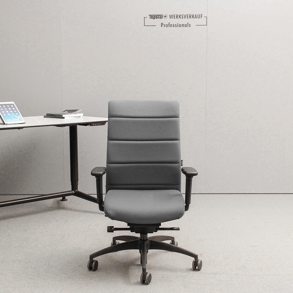 Wagner Ergo Medic 100-4 mit Armlehnen schwarz/dunkelgrau inkl. Hartbodenrollen Wagner Ergo Medic 100-4 mit Armlehnen schwarz/dunkelgrau inkl. Hartbodenrollen