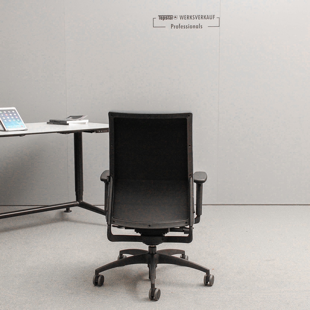 Wagner Ergo Medic 100-4 mit Armlehnen schwarz/dunkelgrau inkl. Hartbodenrollen Wagner Ergo Medic 100-4 mit Armlehnen schwarz/dunkelgrau inkl. Hartbodenrollen