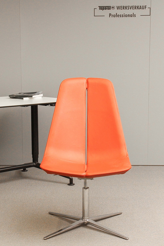 Wagner W-Lounge Chair 2 4-Fuß glanzpoliert braun