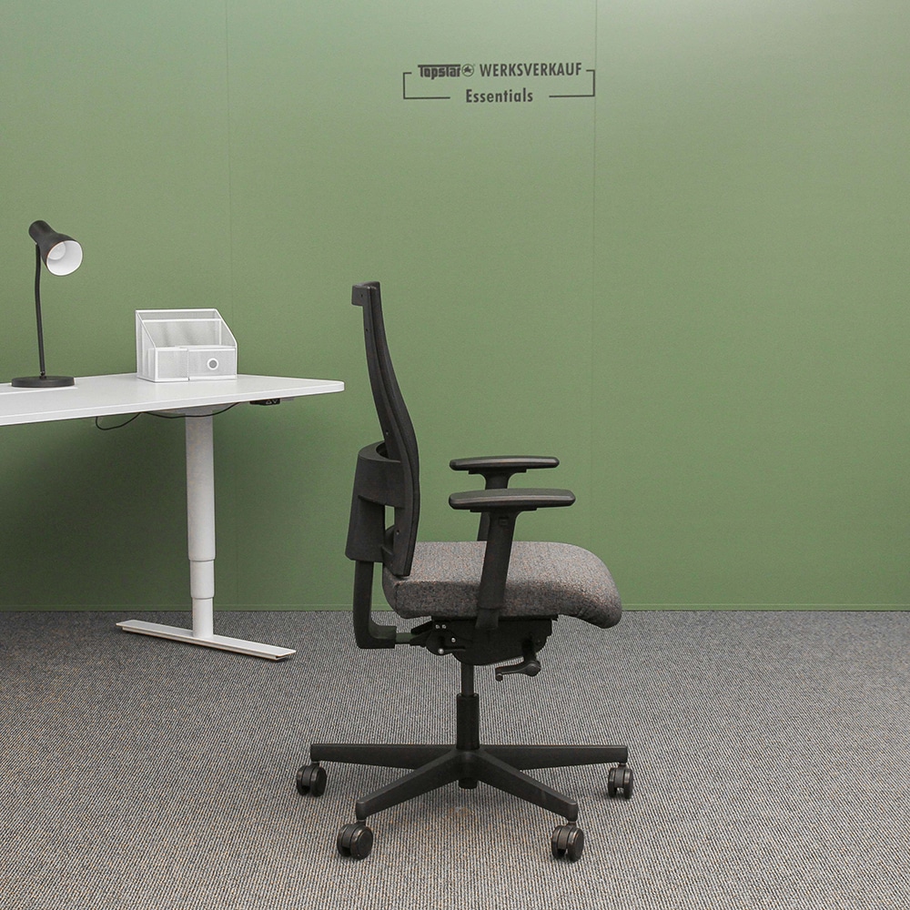 Sitness 60 mit Armlehnen TW2 schwarz gemustert Sitness 60 mit Armlehnen TW2 schwarz gemustert