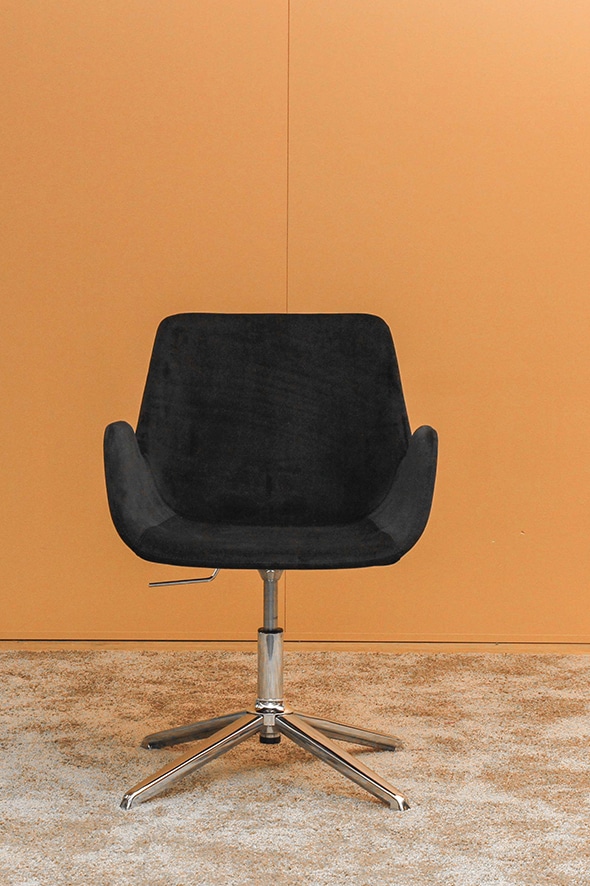 Cube Sondermodell 4-Fuss chrom/schwarz