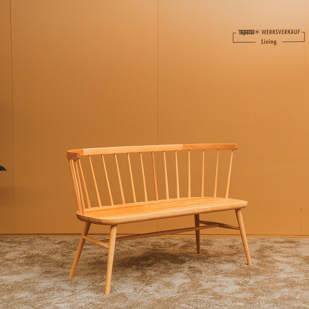 Wagner W1960 Bench Buche massiv auf Nussbaum gebeizt Wagner W1960 Bench Buche massiv auf Nussbaum gebeizt
