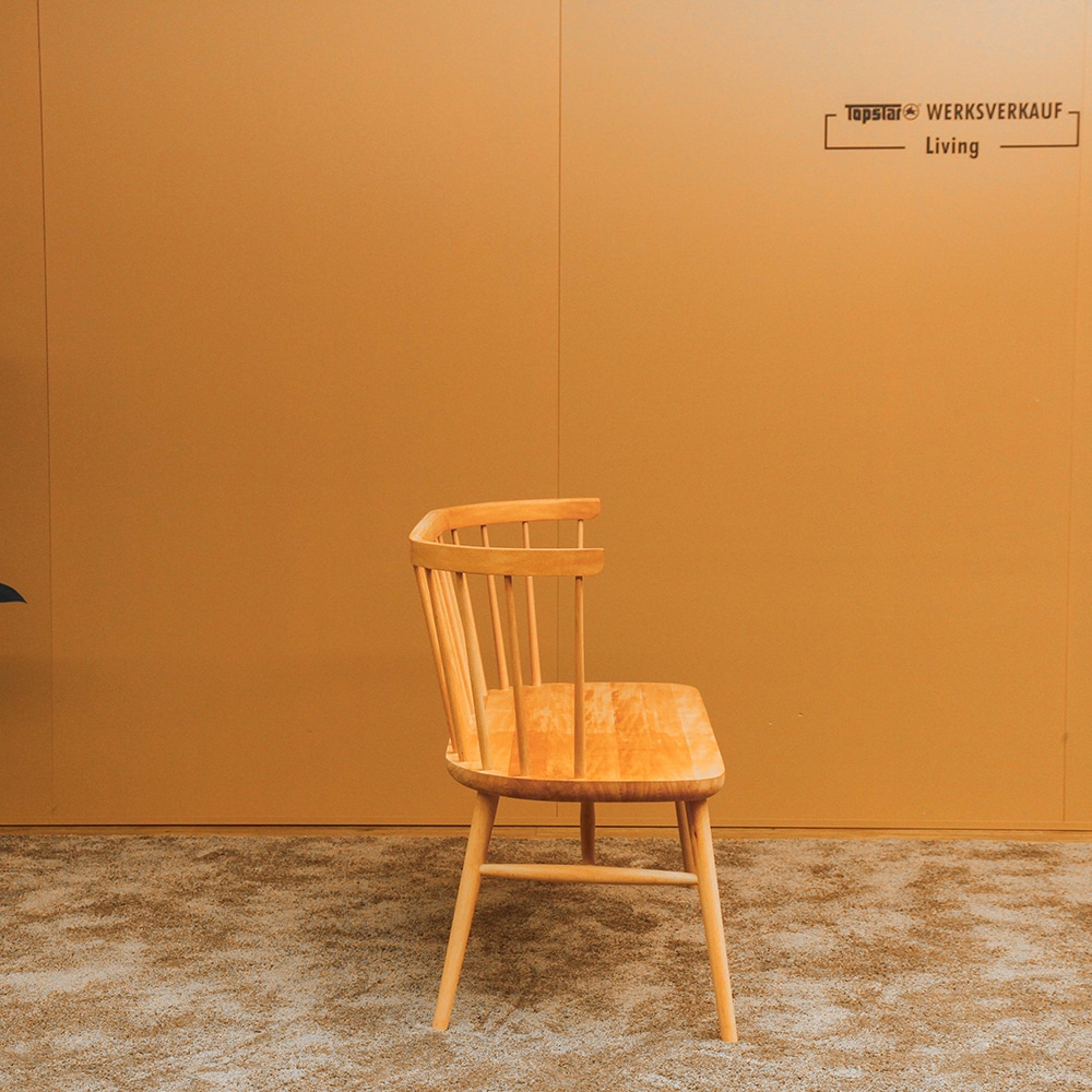 Wagner W1960 Bench Buche massiv auf Nussbaum gebeizt Wagner W1960 Bench Buche massiv auf Nussbaum gebeizt